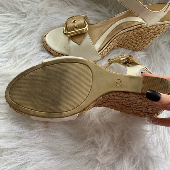 Adorable Woven Wedge Sandals - Picture 4 of 5